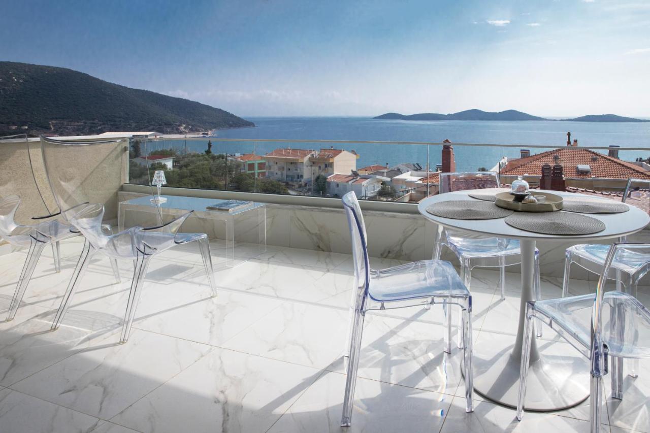 Dk Luxury Suite เนอาเปรามอส ภายนอก รูปภาพ