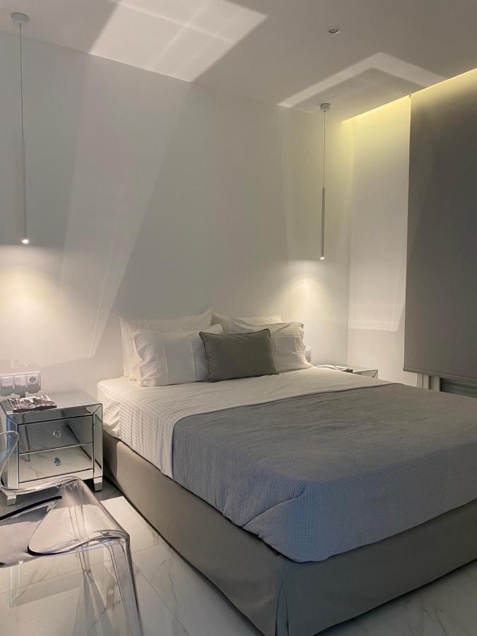 Dk Luxury Suite เนอาเปรามอส ภายนอก รูปภาพ