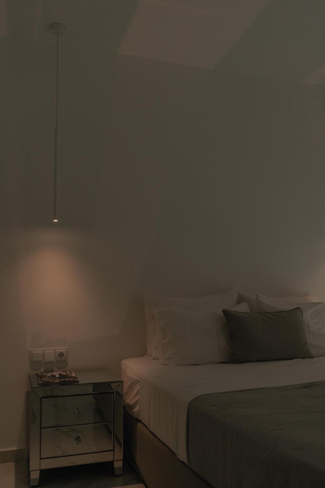 Dk Luxury Suite เนอาเปรามอส ภายนอก รูปภาพ